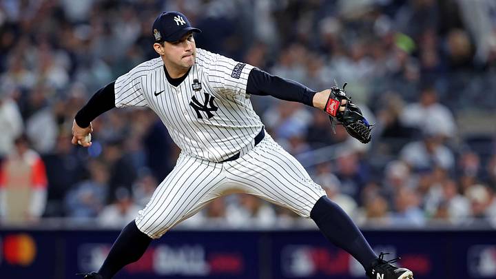 Oct 30, 2024; New York, New York, USA; New York Yankees pitcher Tommy Kahnle (41) pitches during the eighth inning against the Los Angeles Dodgers in game four of the 2024 MLB World Series at Yankee Stadium. Mandatory Credit: Brad Penner-Imagn Images Oct 30, 2024; New York, New York, USA; New York Yankees pitcher Tommy Kahnle (41) pitches during the eighth inning against the Los Angeles Dodgers in game four of the 2024 MLB World Series at Yankee Stadium. Mandatory Credit: Brad Penner-Imagn Images