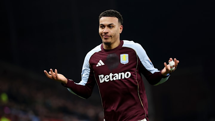 Aston Villa v Manchester United - Premier League