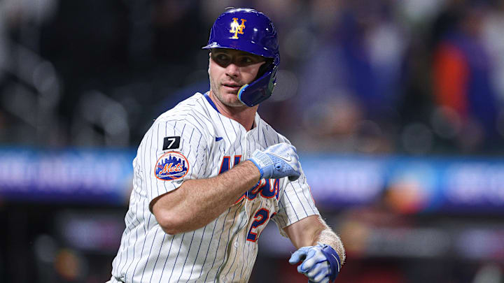 Apr 29, 2025; New York City, New York, USA; New York Mets first baseman Pete Alonso 