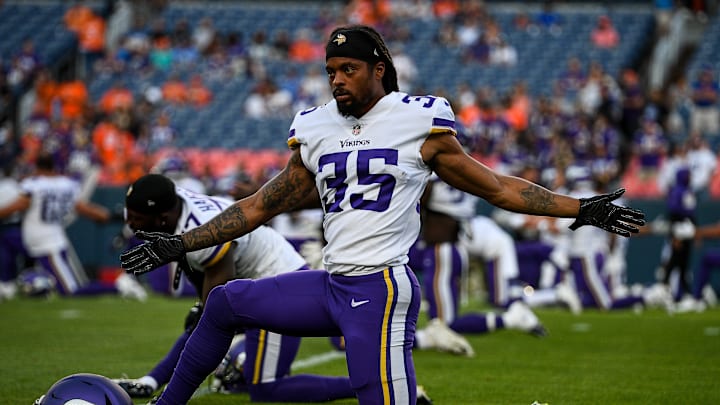 Minnesota Vikings v Denver Broncos