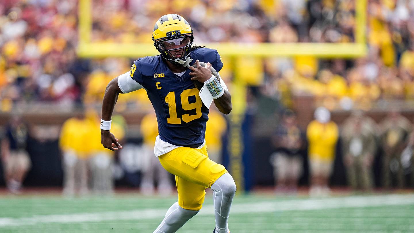 Staff Predictions: No. 19 Michigan Wolverines Faces UTEP Before Big Ten Play Begins