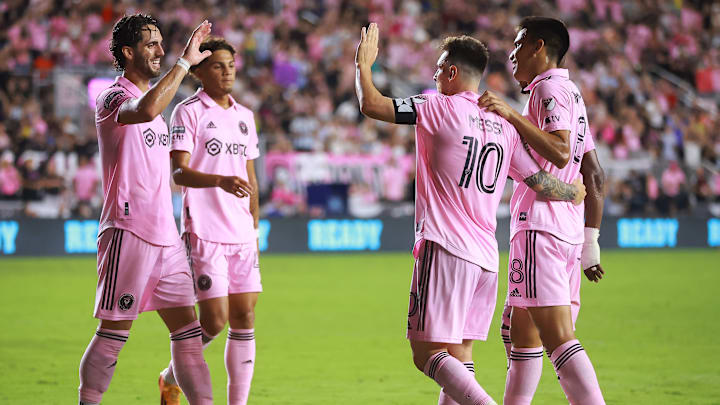 Jugadores del Inter Miami celebran un gol.