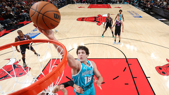 Charlotte Hornets v Chicago Bulls