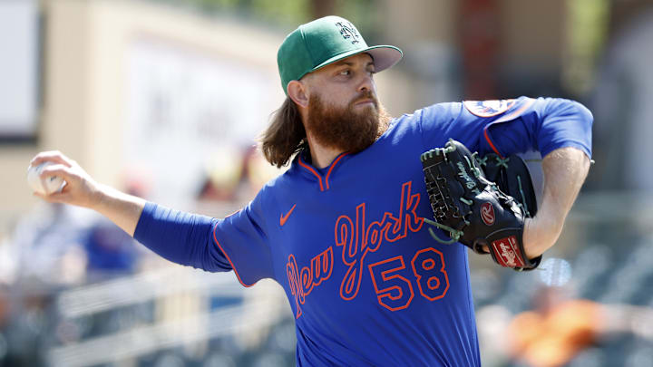 Mar 17, 2025; Jupiter, Florida, USA; New York Mets starting pitcher Paul Blackburn (58) pitches against the Miami Marlins during the first inning at Roger Dean Chevrolet Stadium. Mandatory Credit: Rhona Wise-Imagn Images Mar 17, 2025; Jupiter, Florida, USA; New York Mets starting pitcher Paul Blackburn (58) pitches against the Miami Marlins during the first inning at Roger Dean Chevrolet Stadium. Mandatory Credit: Rhona Wise-Imagn Images
