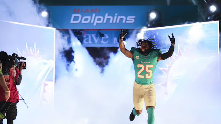 Dec 11, 2023; Miami Gardens, Florida, USA; Miami Dolphins cornerback Xavien Howard (25) takes to the