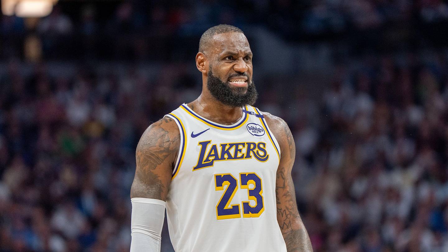 Lakers Would Send LeBron James, Bronny to Heat in Blockbuster Trade Proposal