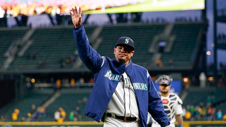 Sep 26, 2019; Seattle, WA, USA; Seattle Mariners starting pitcher Felix Hernandez (34) waves to the crowd as he walks to the dugout from the bullpen before the first inning against the Oakland Athletics at T-Mobile Park. Mandatory Credit: Joe Nicholson-USA TODAY Sports Sep 26, 2019; Seattle, WA, USA; Seattle Mariners starting pitcher Felix Hernandez (34) waves to the crowd as he walks to the dugout from the bullpen before the first inning against the Oakland Athletics at T-Mobile Park. Mandatory Credit: Joe Nicholson-USA TODAY Sports