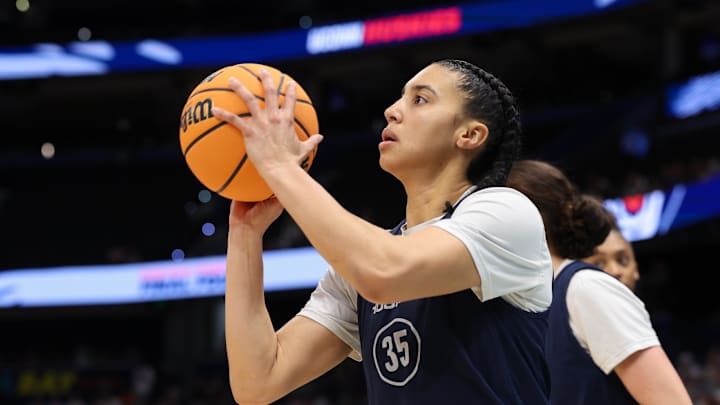 Apr 5, 2025; Tampa, FL, USA; UConn Huskies guard Azzi Fudd (35) practices before the NCAA Woman’s Final at Amalie Arena. Mandatory Credit: Nathan Ray Seebeck-Imagn Images Apr 5, 2025; Tampa, FL, USA; UConn Huskies guard Azzi Fudd (35) practices before the NCAA Woman’s Final at Amalie Arena. Mandatory Credit: Nathan Ray Seebeck-Imagn Images