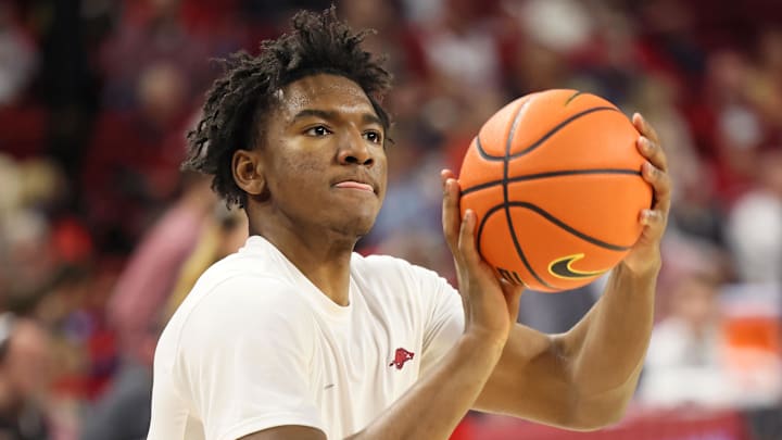 Feb 22, 2025; Fayetteville, Arkansas, USA; Arkansas Razorbacks forward Karter Knox warms up prior to the game against the Missouri Tigers at Bud Walton Arena. Feb 22, 2025; Fayetteville, Arkansas, USA; Arkansas Razorbacks forward Karter Knox warms up prior to the game against the Missouri Tigers at Bud Walton Arena.