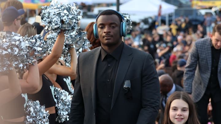 West Virginia University offensive lineman Johnny Williams IV