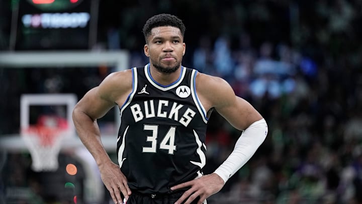 Charlotte Hornets v Milwaukee Bucks Charlotte Hornets v Milwaukee Bucks