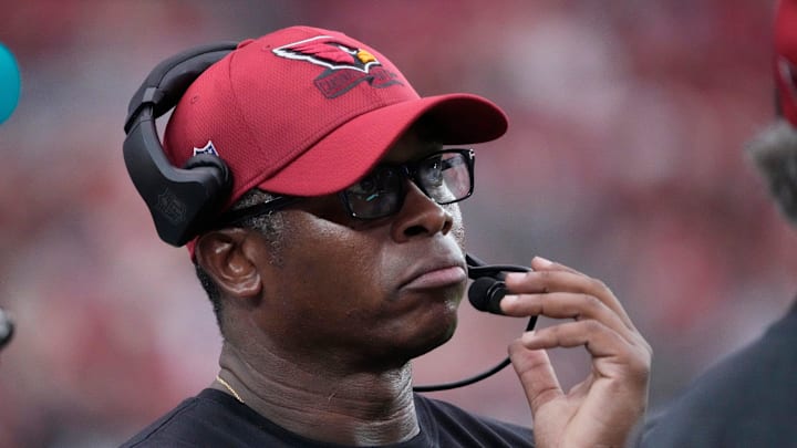 Sep 11, 2022; Glendale, Arizona, United States;  Arizona Cardinals defensive coordinator Vance Joseph watches his players during the fourth quarter against the Kansas City Chiefs at State Farm Stadium.

Nfl Cardinals Nfl Game Kansas City Chiefs At Arizona Cardinals