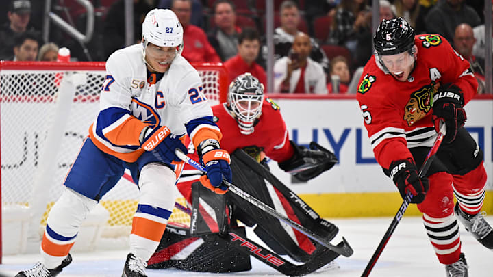 Nov 1, 2022; Chicago, Illinois, USA;  New York Islanders forward Anders Lee (27) and Chicago