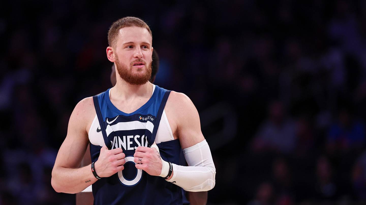 Timberwolves' DiVincenzo Sidelined by Injury, Thompson Steps Up