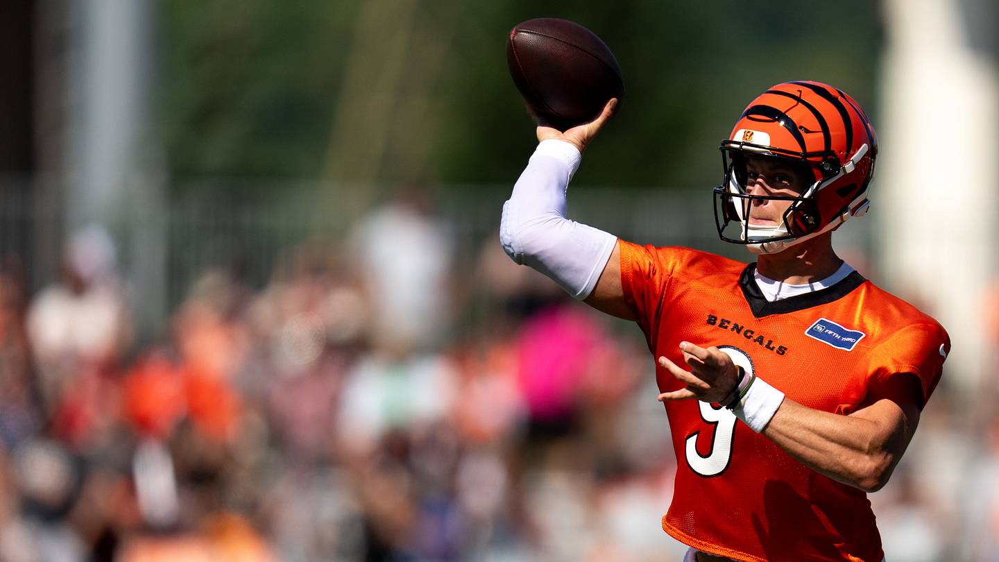 Cincinnati Bengals Training Camp Day 4 Recap: Uncharacteristically Inaccurate Day for Joe Burrow Ends With Dots