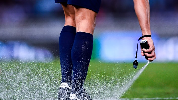 Un arbitre décède après avoir été frappé par un joueur en plein match