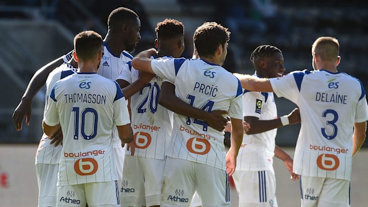 Strasbourg est au bord du gouffre. Strasbourg est au bord du gouffre.