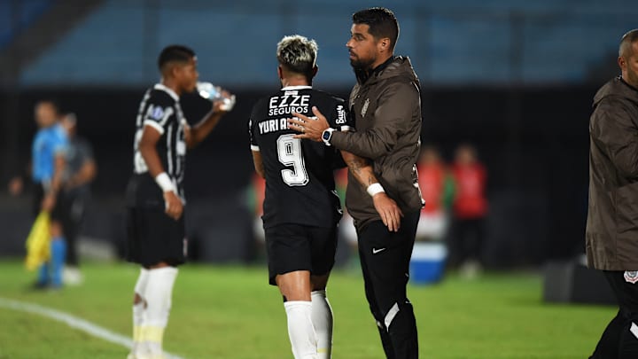 Corinthians empatou com o Racing-PAR fora de casa