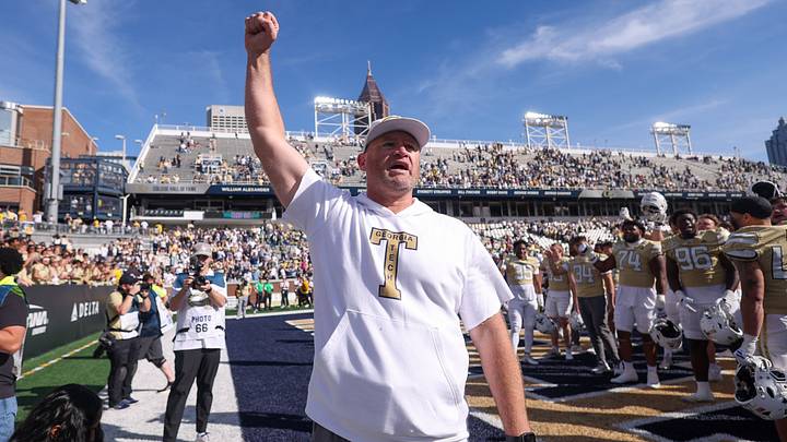 Oct 25, 2025; Atlanta, Georgia, USA; Georgia Tech Yellow Jackets head coach Brent Key celebrates after a victory over the Syracuse Orange at Bobby Dodd Stadium at Hyundai Field. Mandatory Credit: Brett Davis-Imagn Images Oct 25, 2025; Atlanta, Georgia, USA; Georgia Tech Yellow Jackets head coach Brent Key celebrates after a victory over the Syracuse Orange at Bobby Dodd Stadium at Hyundai Field. Mandatory Credit: Brett Davis-Imagn Images
