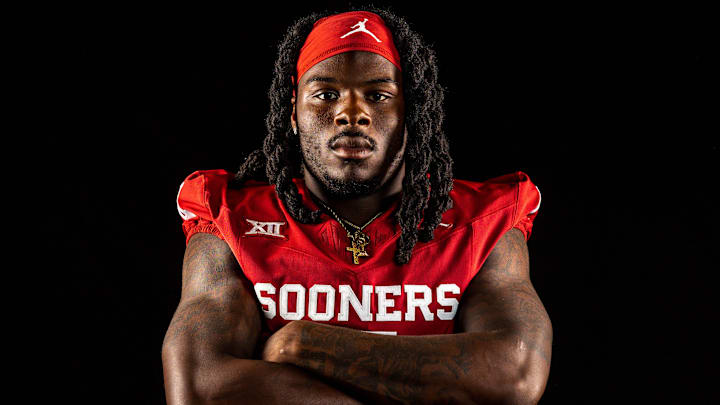 Justin Harrington will transfer from Oklahoma to the UW. 