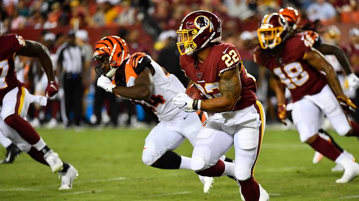 Aug 15, 2019; Landover, MD, USA; Washington Redskins running back Craig Reynolds (22) carries the ball against the Cincinnati Bengals during the second half at FedExField. Mandatory Credit: Brad Mills-USA TODAY Sports Aug 15, 2019; Landover, MD, USA; Washington Redskins running back Craig Reynolds (22) carries the ball against the Cincinnati Bengals during the second half at FedExField. Mandatory Credit: Brad Mills-USA TODAY Sports