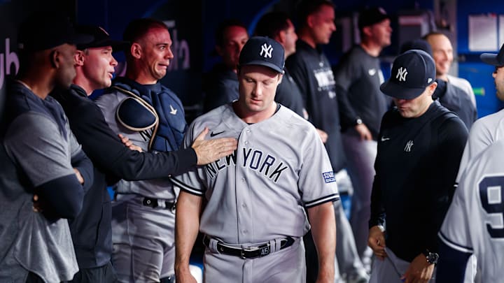 New York Yankees v Toronto Blue Jays