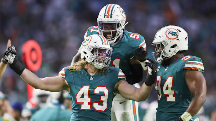 Dec 24, 2023; Miami Gardens, Florida, USA; Miami Dolphins linebacker Andrew Van Ginkel (43)