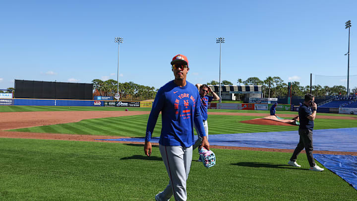 Feb 13, 2026; Port St. Lucie, FL, USA; New York Mets third baseman Mark Vientos (27) looks on during spring training at Clover Park. Mandatory Credit: Sam Navarro-Imagn Images Feb 13, 2026; Port St. Lucie, FL, USA; New York Mets third baseman Mark Vientos (27) looks on during spring training at Clover Park. Mandatory Credit: Sam Navarro-Imagn Images