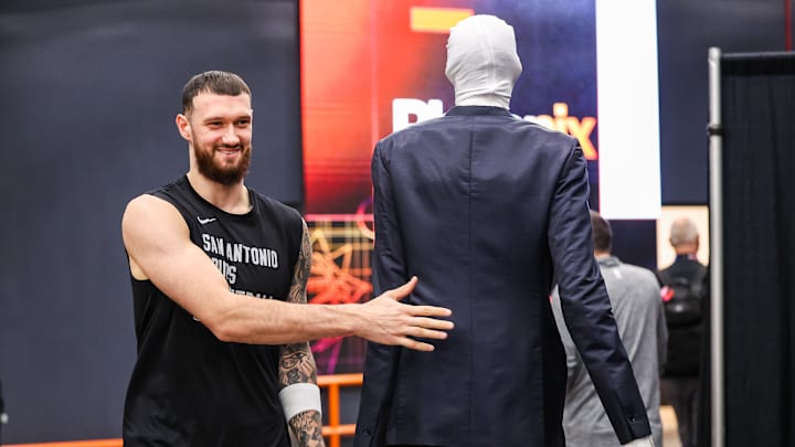 San Antonio Spurs v Phoenix Suns