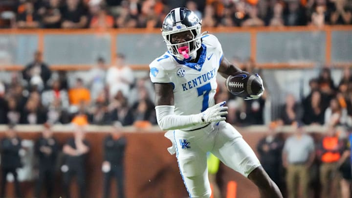 Kentucky wide receiver Barion Brown (7) with the ball during an NCAA college football game between Tennessee and Kentucky on Saturday, Nov. 2, 2024, in Knoxville, Tenn.