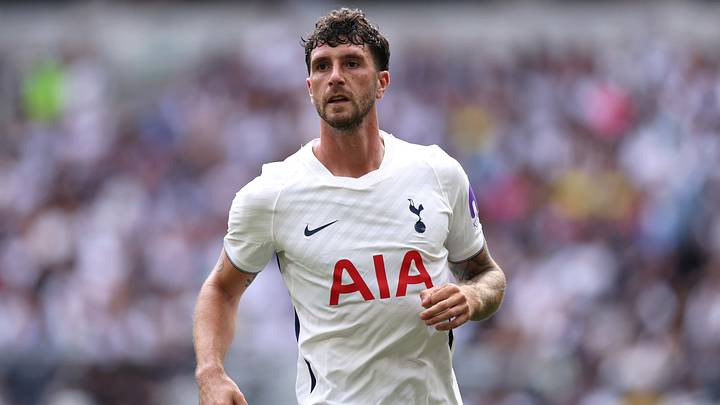 Marcos Senesi started against Hoffenheim last Saturday.