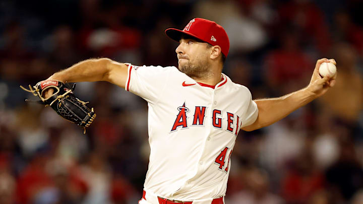 Kansas City Royals v Los Angeles Angels Kansas City Royals v Los Angeles Angels