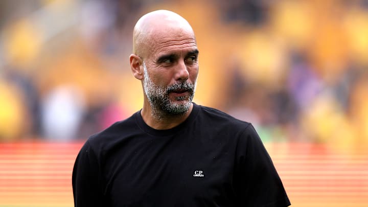 Un remplaçant de Pep Guardiola sur le départ à Manchester City. Un remplaçant de Pep Guardiola sur le départ à Manchester City.