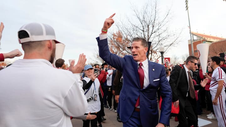 Oklahoma and coach Brent Venables have obviously gone all-in on freshman recruiting, as Oklahoma has almost twice as many commitments as any other FBS team. Oklahoma and coach Brent Venables have obviously gone all-in on freshman recruiting, as Oklahoma has almost twice as many commitments as any other FBS team.