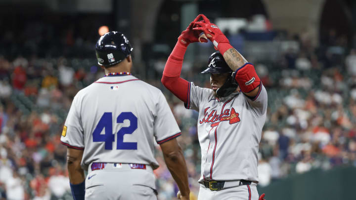 Atlanta Braves pitch hitter Orlando Arcia (11) hit a RBI single in the 9th inning, starting a late scoring surge that put this one away. Atlanta Braves pitch hitter Orlando Arcia (11) hit a RBI single in the 9th inning, starting a late scoring surge that put this one away.