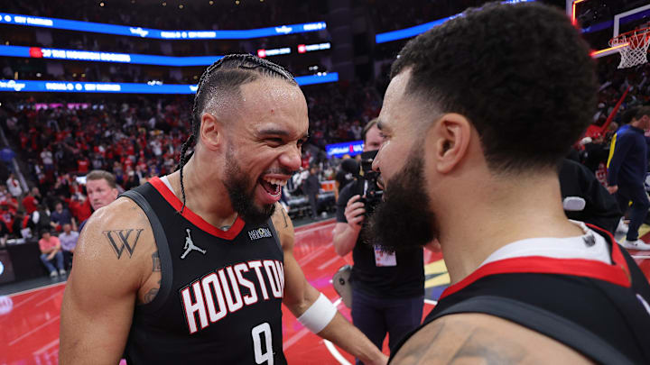 The Houston Rockets beat the Warriors in a nailbiter in Wednesday's NBA Cup action 