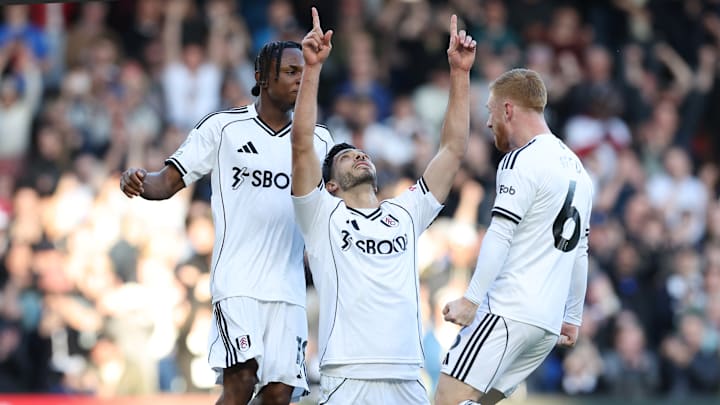 Raúl Jiménez celebra el tanto sobre el Burnley Raúl Jiménez celebra el tanto sobre el Burnley