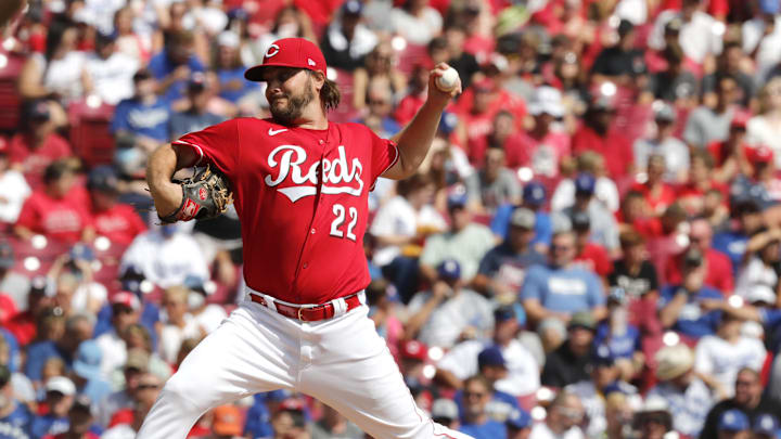 Sep 19, 2021; Cincinnati, Ohio, USA; Cincinnati Reds starting pitcher Wade Miley (22) throws a pitch against the Los Angeles Dodgers during the first inning at Great American Ball Park. Mandatory Credit: David Kohl-Imagn Images Sep 19, 2021; Cincinnati, Ohio, USA; Cincinnati Reds starting pitcher Wade Miley (22) throws a pitch against the Los Angeles Dodgers during the first inning at Great American Ball Park. Mandatory Credit: David Kohl-Imagn Images