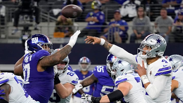 New York Giants v Dallas Cowboys