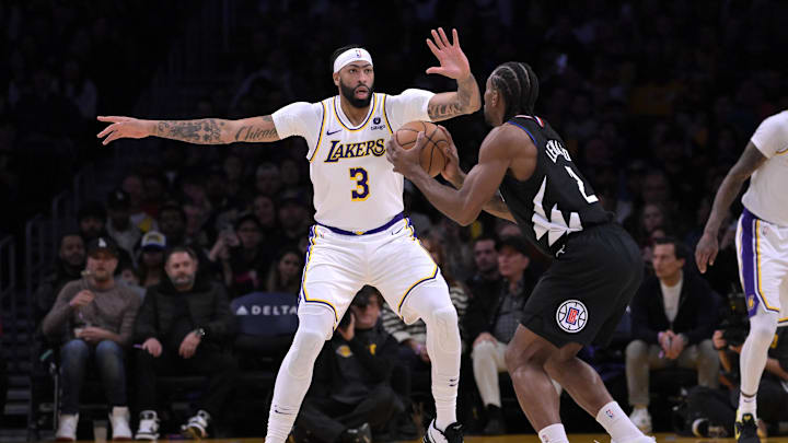 Jan 7, 2024; Los Angeles, California, USA; Los Angeles Lakers forward Anthony Davis (3) defends Los