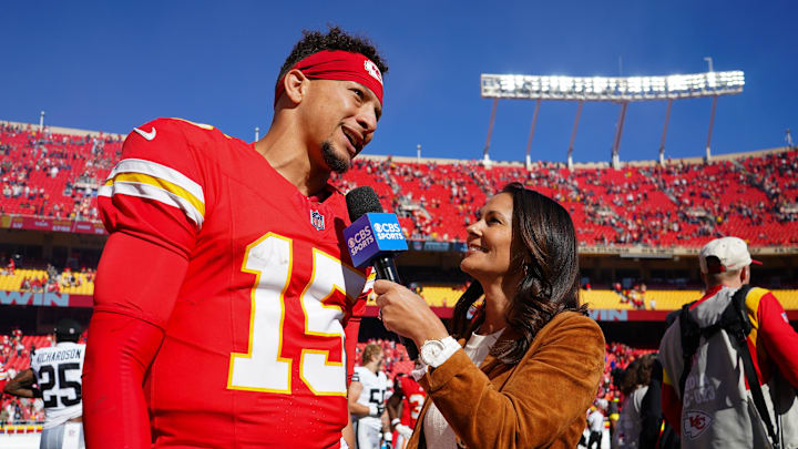Oct 19, 2025; Kansas City, Missouri, USA; Kansas City Chiefs quarterback Patrick Mahomes (15) speaks with CBS Sports sideline reporter Tracy Wolfson after the game against the Las Vegas Raiders at GEHA Field at Arrowhead Stadium. Mandatory Credit: Denny Medley-Imagn Images Oct 19, 2025; Kansas City, Missouri, USA; Kansas City Chiefs quarterback Patrick Mahomes (15) speaks with CBS Sports sideline reporter Tracy Wolfson after the game against the Las Vegas Raiders at GEHA Field at Arrowhead Stadium. Mandatory Credit: Denny Medley-Imagn Images