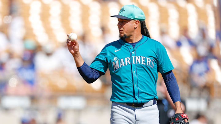 Seattle Mariners v Los Angeles Dodgers