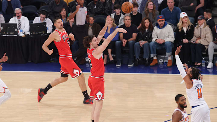 Nov 2, 2025; New York, New York, USA; Chicago Bulls guard Josh Giddey (3) shoots the ball during the first quarter as New York Knicks guard Jalen Brunson (11) defends at Madison Square Garden. Mandatory Credit: Vincent Carchietta-Imagn Images Nov 2, 2025; New York, New York, USA; Chicago Bulls guard Josh Giddey (3) shoots the ball during the first quarter as New York Knicks guard Jalen Brunson (11) defends at Madison Square Garden. Mandatory Credit: Vincent Carchietta-Imagn Images