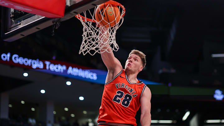 Virginia Cavaliers forward Thijs De Ridder 