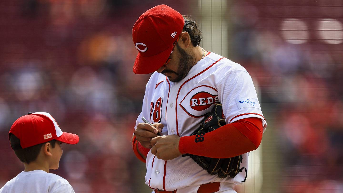 Cincinnati Reds Injury Report Includes One Major Setback and One Positive Sign