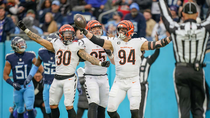 Cincinnati Bengals defensive end Sam Hubbard (94) celebrates his touchdown during the second quarter at Nissan Stadium in Nashville, Tenn., Sunday, Dec. 15, 2024.