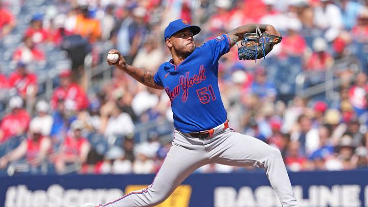Jul 1, 2026; Toronto, Ontario, CAN; New York Mets pitcher Freddy Peralta (51) throws a pitch against the Toronto Blue Jays during the second inning at Rogers Centre. Mandatory Credit: Nick Turchiaro-Imagn Images Jul 1, 2026; Toronto, Ontario, CAN; New York Mets pitcher Freddy Peralta (51) throws a pitch against the Toronto Blue Jays during the second inning at Rogers Centre. Mandatory Credit: Nick Turchiaro-Imagn Images