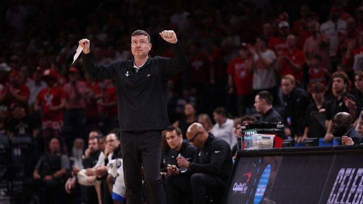 Mar 21, 2026; Oklahoma City, OK, USA; Vanderbilt Commodores head coach Mark Byington reacts during the first half against the Nebraska Cornhuskers in a second round game of the men's 2026 NCAA Tournament at Paycom Center. Mandatory Credit: William Purnell-Imagn Images Mar 21, 2026; Oklahoma City, OK, USA; Vanderbilt Commodores head coach Mark Byington reacts during the first half against the Nebraska Cornhuskers in a second round game of the men's 2026 NCAA Tournament at Paycom Center. Mandatory Credit: William Purnell-Imagn Images