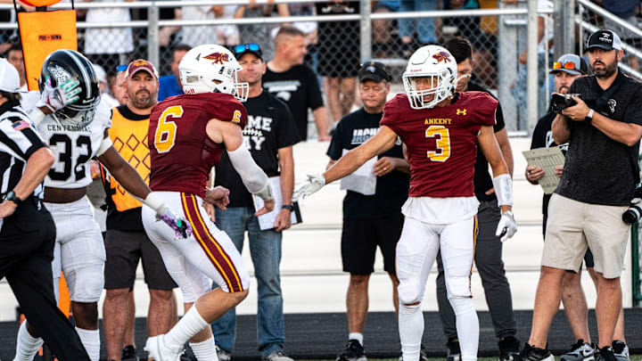 Ankeny's Dawson Whitinger (6) is one of the top returning linebackers in the state.