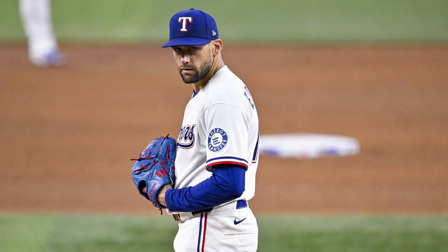 Rangers Scratch Nathan Eovaldi Ahead of Diamondbacks Series Opener